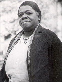 |Mary McLeod Bethune founds the Daytona Educational and Industrial School for Negro Girls in 1904 with $1.50|Mary McLeod Bethune with B-C College Students