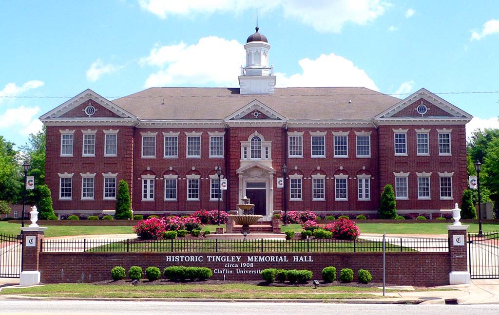 Tingley_Hall_Claflin_University_Orangeburg_South_Carolina_April_26_2015|Claflin_University_Football_Team|Claflin_University_Football_Team ||