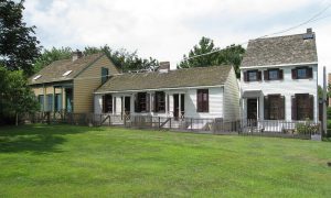Hunterfly Road houses