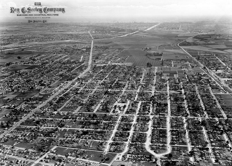 Ariel_view_of_Compton_ca_1935