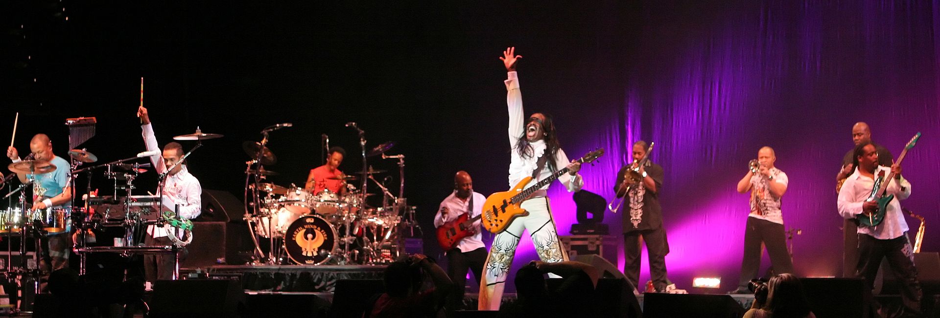 Earth, Wind and Fire Performing in 2009
