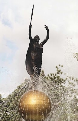 Juana Ramírez Statue, Maturin, Venezuela (historiografias.blogspot.com)