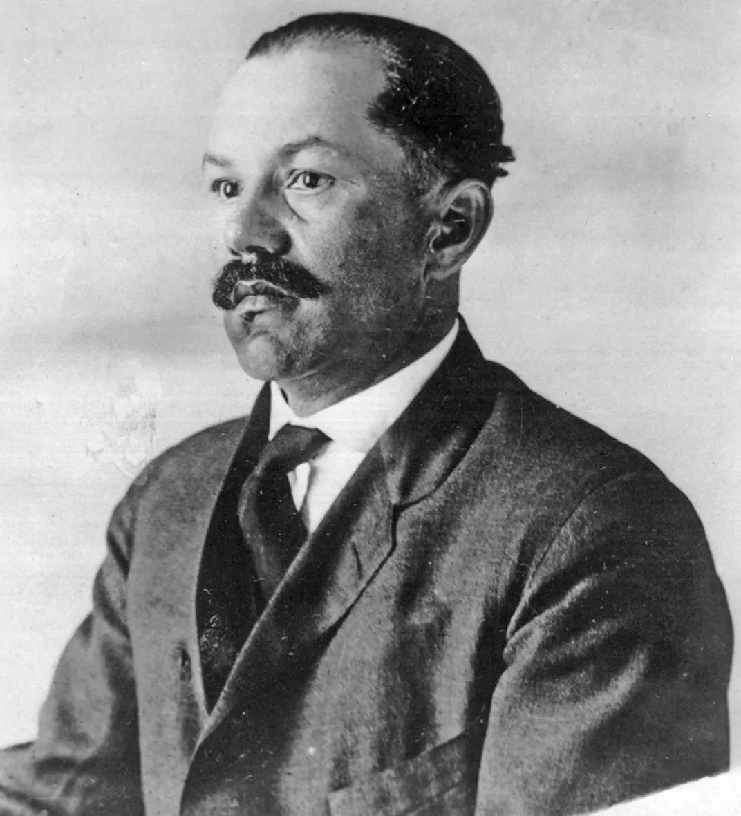 Lucean Arthur Headen (Smithsonian Magazine) Lucean Arthur Headen (Smithsonian Magazine)