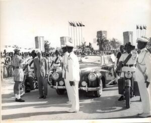 President Aden Abdullah Osman Daar (in Suit) in Parade (Pinterest)