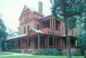 The Oaks: Tuskegee Home of Booker T. Washington (Courtesy of the Quintard Taylor Collection)