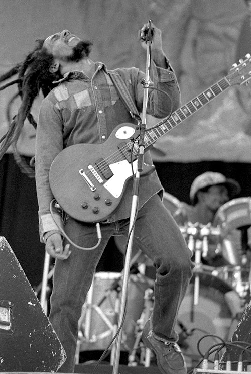 Bob Marley (1945-1981) •